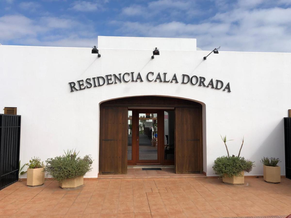 Residencia Cala Dorada Santanyi Exterior photo